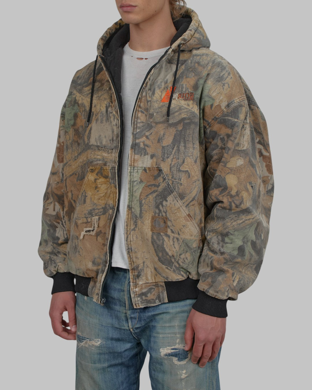 (XL) 90s Camo Jacket