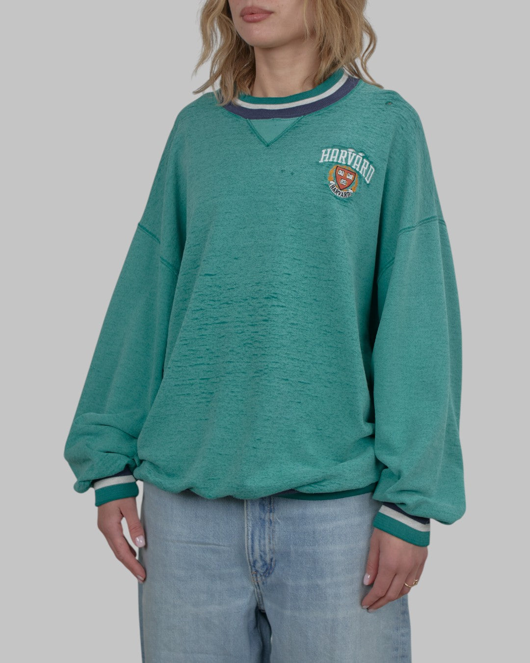 (XL) 90s Harvard University