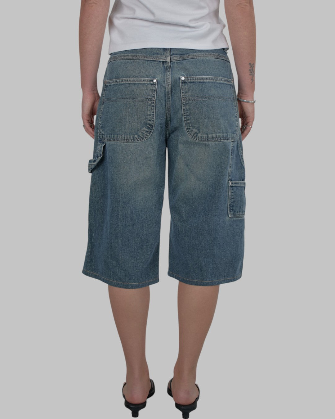 (31”) 00s Arizona Jorts