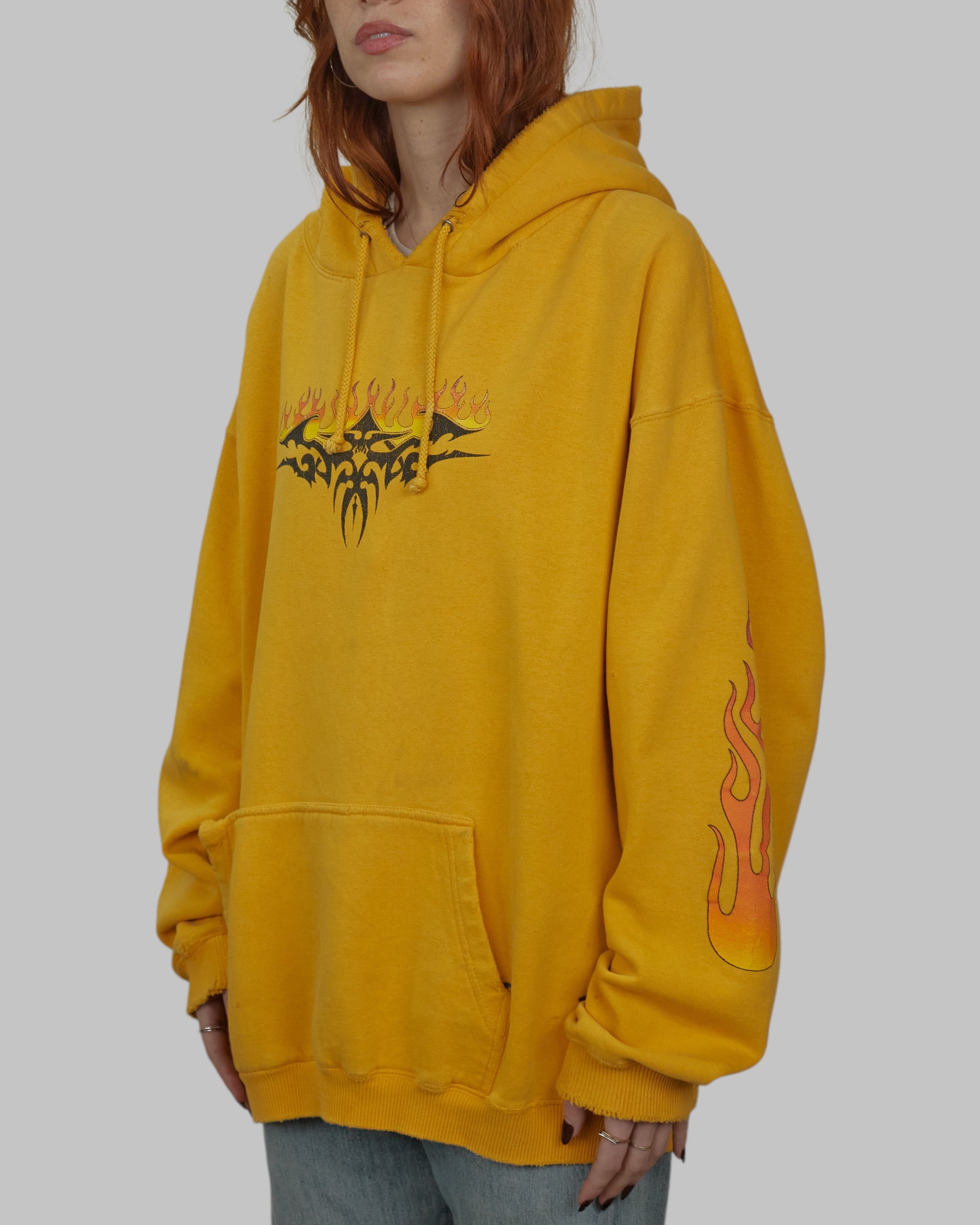 (XXL) 00s Flame Distressed Hoodie