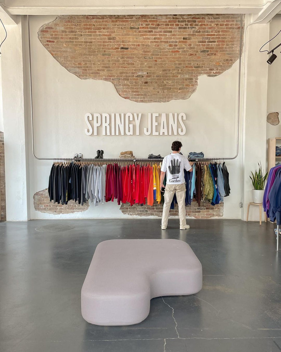 Springy Ma Springy Jeans Locations