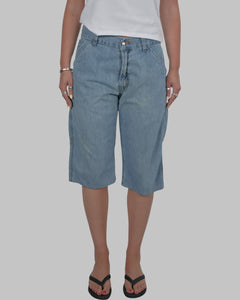 (31”) 00s Levi’s Jorts