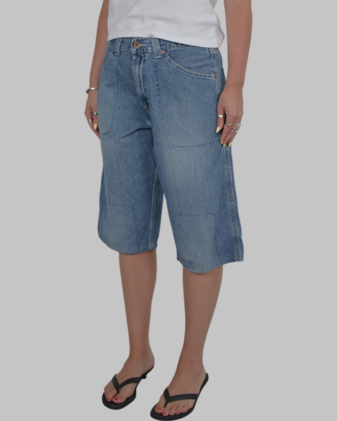 (31/32”) 00s Levi’s Jorts