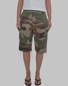 (27”) 90s Cam Cargo Shorts